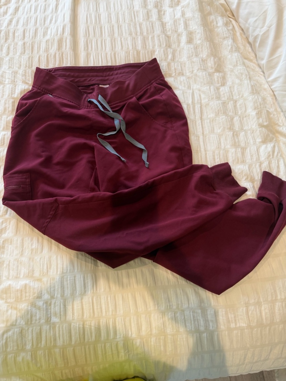 Figs scrub women’s  Burgundy Jogger Sweatpants with Gray Drawstring